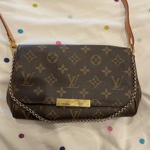COPY - **AUTHENTIC** Louis Vuitton Crossbody Bag